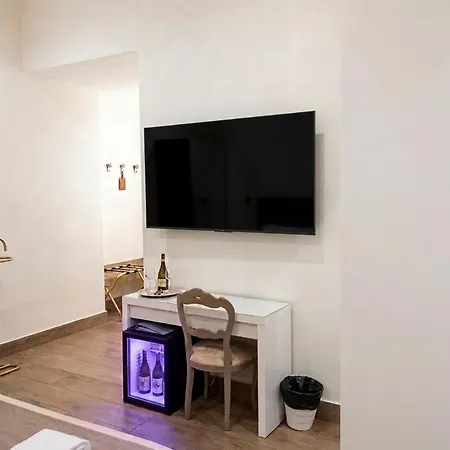 Art Atelier Bed & Breakfast 4*