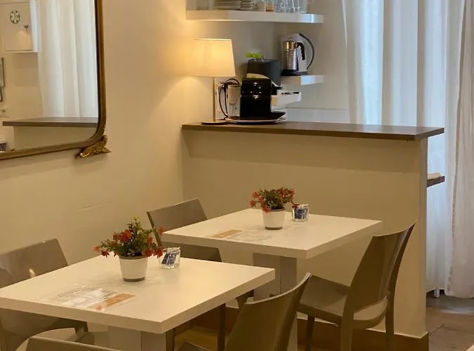 Art Atelier Bed & Breakfast 4*