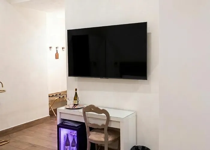 Art Atelier Bed & Breakfast 4*